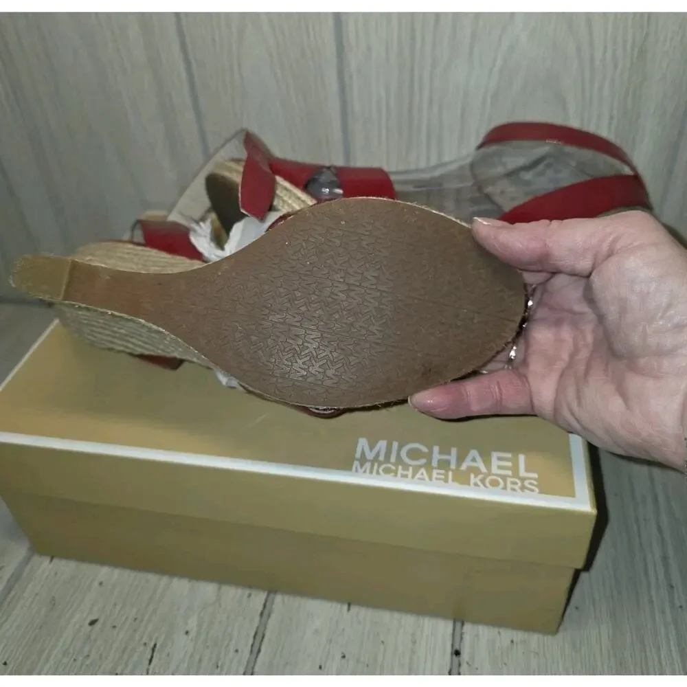 MICHAEL KORS MK Kami Patent Red Criss Cross Gold Logo Espadrille Wedge Size 8M